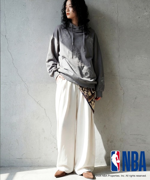 antiqua(アンティカ)の「NBA公式 刺繍ロゴ 裏毛 フーディー(パーカー・レディース・ブラック/ダークグレー/杢グレー・ONESIZE)」の14枚目の写真