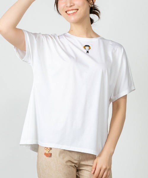 STUDIO PICONE(スタジオピッコーネ)の「コットン混ビーズワッペンプルオーバー(Tシャツ/カットソー・レディース・ブラック/ブラウン/ライトグリーン/ホワイト・M/L/LL)」の2枚目の写真
