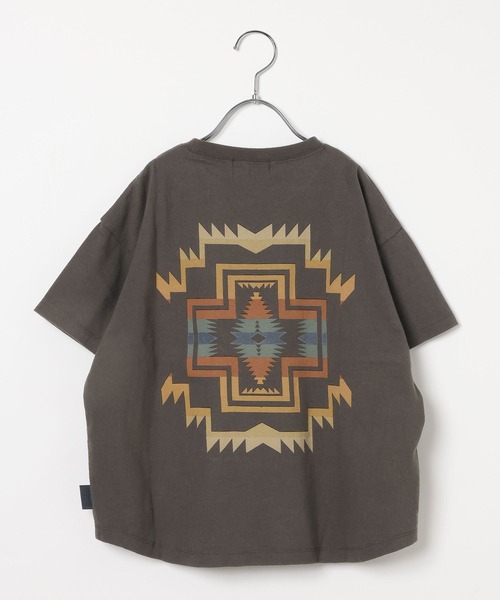 PENDLETON（ペンドルトン）の「【PENDLETON(ペンドルトン)】別注バックプリントTシャツ26SS(KIDS)（Tシャツ/カットソー・キッズ・ブルー/オフホワイト/チャコール・150cm/140cm/130cm/120cm/110cm）」の16枚目の写真