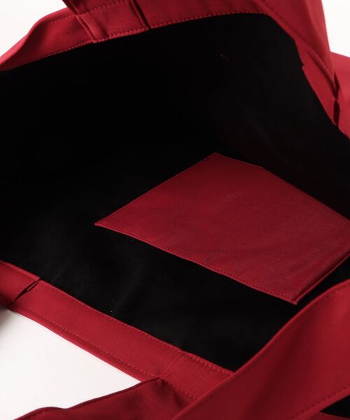 Scrap Book(スクラップブック)の「【atneK】gold plate tote bag / ゴールドプレートトートバッグ(トートバッグ・レディース・レッド・FREE)」の4枚目の写真