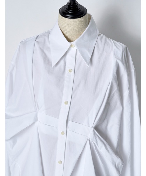RUMCHE(ラムシェ)の「Cotton Layered Tuck Shirt / コットンレイヤードタックシャツ(シャツ/ブラウス・レディース・ホワイト/サックスブルー・FREE)」の3枚目の写真