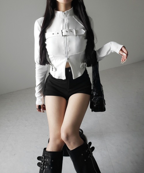 me+em select（ミームセレクト）の「【 ２color 】スタンドカラーベルテッドダブルジップスリムトップス ／ stand collar belted double zip slim tops（その他トップス・レディース・ブラック/ホワイト・FREE）」の12枚目の写真