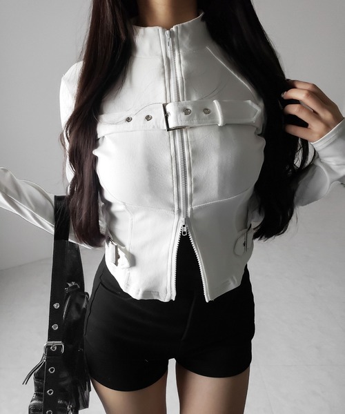 me+em select（ミームセレクト）の「【 ２color 】スタンドカラーベルテッドダブルジップスリムトップス ／ stand collar belted double zip slim tops（その他トップス・レディース・ブラック/ホワイト・FREE）」の14枚目の写真