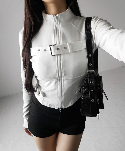me+em select（ミームセレクト）の「【 ２color 】スタンドカラーベルテッドダブルジップスリムトップス ／ stand collar belted double zip slim tops（その他トップス・レディース・ブラック/ホワイト・FREE）」の17枚目の写真