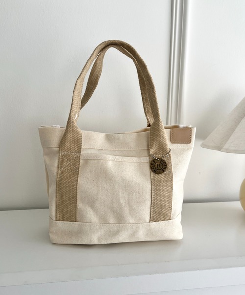 wears(ウェアーズ)の「【仕切りあり】キャンバスミニトートバッグ ミニバッグ ハンドバッグ トートバッグ(トートバッグ・レディース・ブラック/アイボリー/ブラウン・FREE)」の16枚目の写真