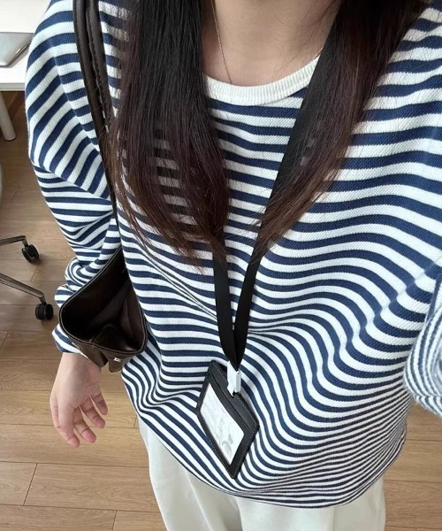 SallyLunn(サリーラン)の「シンプルボーダーカットソー(スウェット・レディース・ブラック/ブルー/ブラウン・LARGE/MEDIUM)」の17枚目の写真