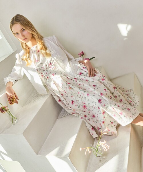 TOCCA(トッカ)の「FLORAL BLISS ドレス(ワンピース・レディース・アイボリー系5/ライラック系5・00/0/2/4/6)」の22枚目の写真