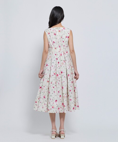 TOCCA(トッカ)の「FLORAL BLISS ドレス(ワンピース・レディース・アイボリー系5/ライラック系5・00/0/2/4/6)」の6枚目の写真