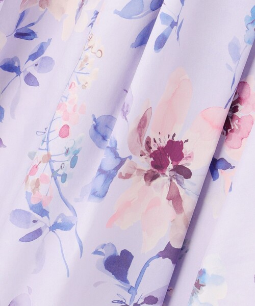 TOCCA(トッカ)の「FLORAL BLISS ドレス(ワンピース・レディース・アイボリー系5/ライラック系5・00/0/2/4/6)」の3枚目の写真