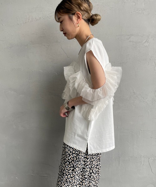 nenom（ネノム）の「[nenom/ネノム] マルチWAY ビスチェ風チュールフリルドッキングノースリーブTシャツ【追加】（Tシャツ/カットソー・レディース・チャコールグレー/オフホワイト/ライトグレー/ブラック・F）」の17枚目の写真