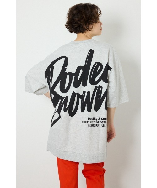 RODEO CROWNS WIDE BOWL（ロデオクラウンズワイドボウル）の「ペイントロゴハーフスリーブワンピース（ワンピース・レディース・オレンジ系その他/ブラック/グレー×ホワイト/サックスブルー・FREE）」の3枚目の写真