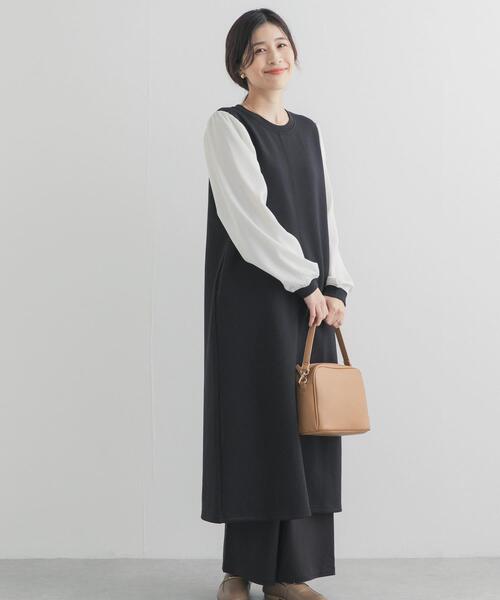 URBAN RESEARCH DOORS(アーバンリサーチドアーズ)の「ボリュームスリーブドッキングワンピース(ワンピース・レディース・ブラック系その他/ブラック・FREE)」の4枚目の写真