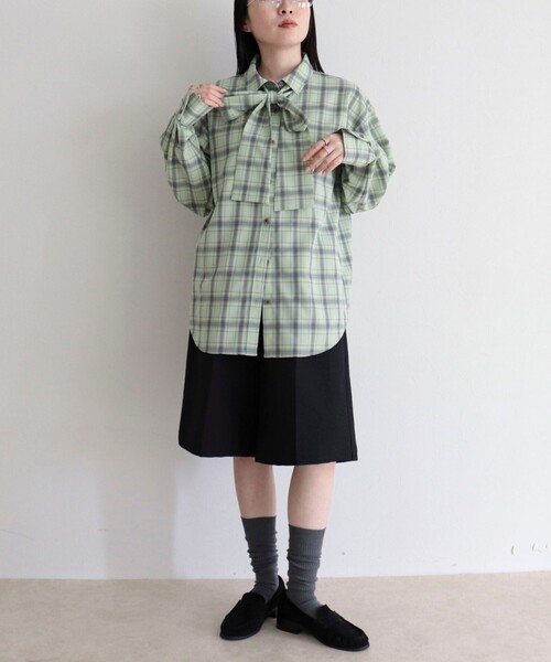 fredy emue（フレディエミュ）の「チェック柄ビッグボウタイブラウス（シャツ/ブラウス・レディース・グリーン系その他/ベージュ系その他/ピンク系その他・38）」の8枚目の写真