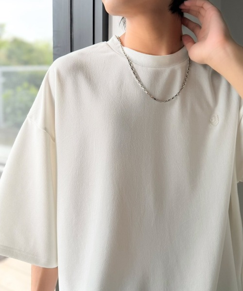 Java（ジャバ）の「《JaVaジャバコラボ》【接触冷感・UVカット機能付き】シャリ生地で夏も快適！胸刺繍 梨地カットジョーゼットTシャツ（オーバーサイズ）（Tシャツ/カットソー・メンズ・ブラック/グレイッシュベージュ/ブルー/チャコールグレー/ホワイト・LARGE/MEDIUM/SMALL）」の9枚目の写真