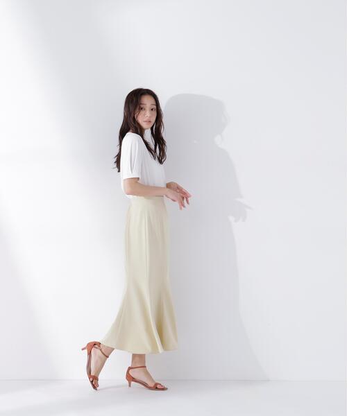 NATURAL BEAUTY BASIC(ナチュラルビューティーベーシック)の「◇メタルポイントVネックブラウス(シャツ/ブラウス・レディース・ラベンダー/ネイビー/オフホワイト・SMALL/MEDIUM)」の11枚目の写真