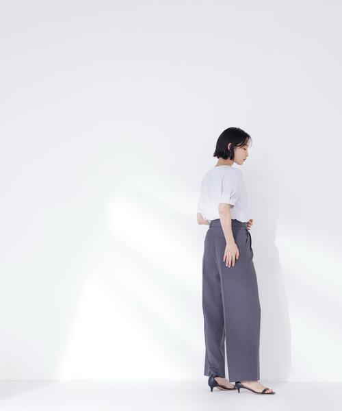 NATURAL BEAUTY BASIC(ナチュラルビューティーベーシック)の「◇メタルポイントVネックブラウス(シャツ/ブラウス・レディース・ラベンダー/ネイビー/オフホワイト・SMALL/MEDIUM)」の20枚目の写真