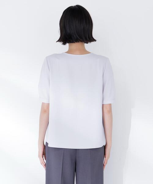 NATURAL BEAUTY BASIC(ナチュラルビューティーベーシック)の「◇メタルポイントVネックブラウス(シャツ/ブラウス・レディース・ラベンダー/ネイビー/オフホワイト・SMALL/MEDIUM)」の22枚目の写真