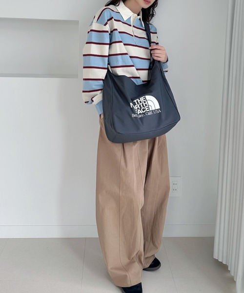 THE NORTH FACE(ザノースフェイス)の「◇THE NORTH FACE◇ WHITE LABEL 正規品/ビッグ ロゴ ショルダー バッグ BIG LOGO SHOULDER BAG(ショルダーバッグ・レディース・ピンク/クリーム/ダークグレー・FREE)」の7枚目の写真