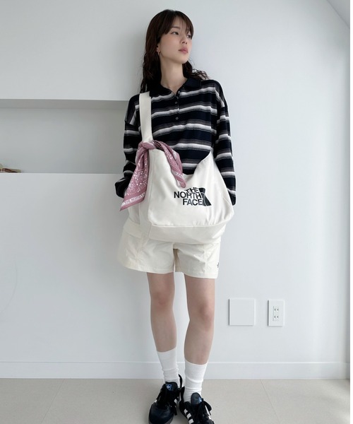 THE NORTH FACE(ザノースフェイス)の「◇THE NORTH FACE◇ WHITE LABEL 正規品/ビッグ ロゴ ショルダー バッグ BIG LOGO SHOULDER BAG(ショルダーバッグ・レディース・ピンク/クリーム/ダークグレー・FREE)」の10枚目の写真