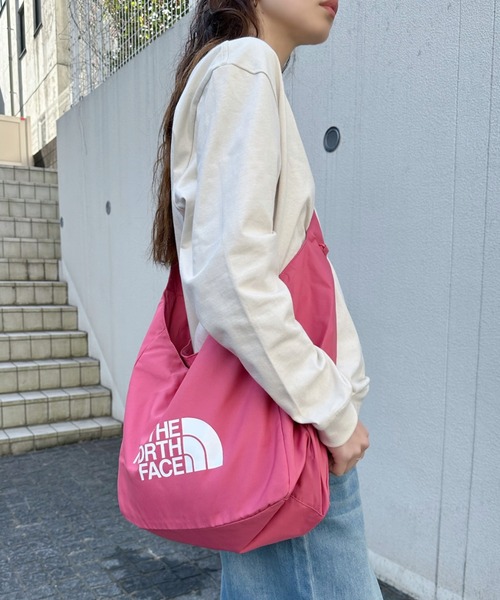 THE NORTH FACE(ザノースフェイス)の「◇THE NORTH FACE◇ WHITE LABEL 正規品/ビッグ ロゴ ショルダー バッグ BIG LOGO SHOULDER BAG(ショルダーバッグ・レディース・ピンク/クリーム/ダークグレー・FREE)」の16枚目の写真