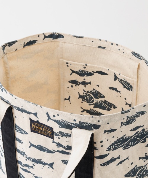 PENDLETON（ペンドルトン）の「PENDLETON/ペンドルトン サーモンフォールズ スローキャンバス ラージトートバッグ（トートバッグ・レディース・ブラック/ブルー・FREE）」の6枚目の写真
