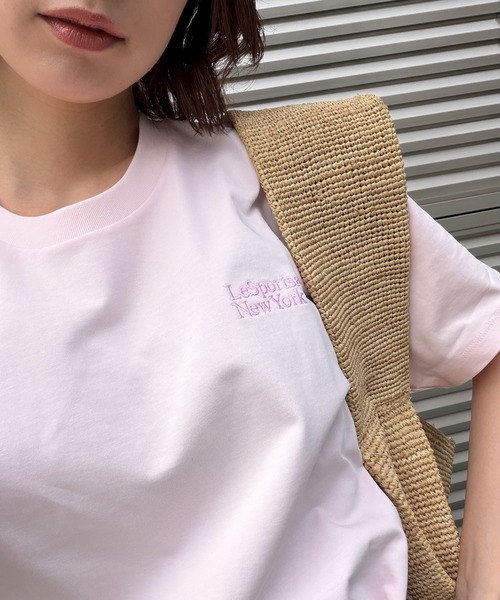 LeSportsac(レスポートサック)の「LeSportsac Tシャツ(Tシャツ/カットソー・レディース・ホワイト/ピンク/ブラック/ブルー・MEDIUM/SMALL)」の7枚目の写真