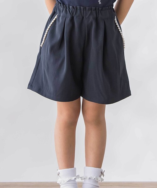 BeBe Petits Pois Vert（ベベプチポワヴェール）の「パールテープポイントキュロット（その他パンツ・キッズ・レッド/ネイビー・120cm/130cm/140cm/150cm）」の2枚目の写真