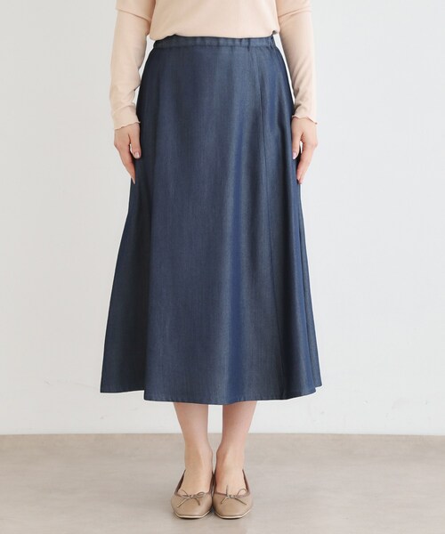 LAURA ASHLEY(ローラアシュレイ)の「【定番人気!脇ファスナーあり/ウエストゴム】セルロース デニムスカート(スカート・レディース・ライトブルー/ネイビー・38/40)」の11枚目の写真