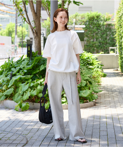 JOURNAL STANDARD（ジャーナルスタンダード）の「《追加》シャーリングＴシャツ（Tシャツ/カットソー・レディース・ブラック系その他/ホワイト・FREE）」の4枚目の写真