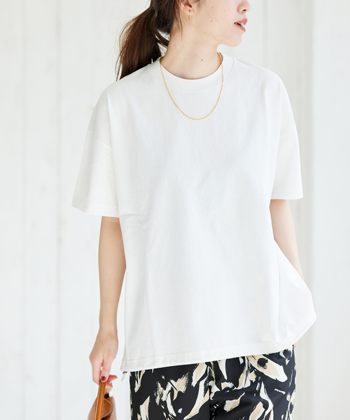 JOURNAL STANDARD（ジャーナルスタンダード）の「《追加》シャーリングＴシャツ（Tシャツ/カットソー・レディース・ブラック系その他/ホワイト・FREE）」の16枚目の写真