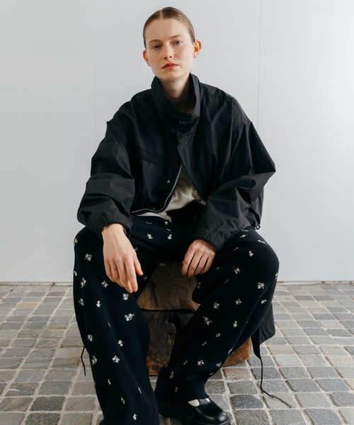CREDONA（クレドナ）の「FLOWER EMBROIDERY KNIT PANTS/フラワーエンブロイダリーニットパンツ（その他パンツ・レディース・ブラック/グレー・FREE）」の13枚目の写真