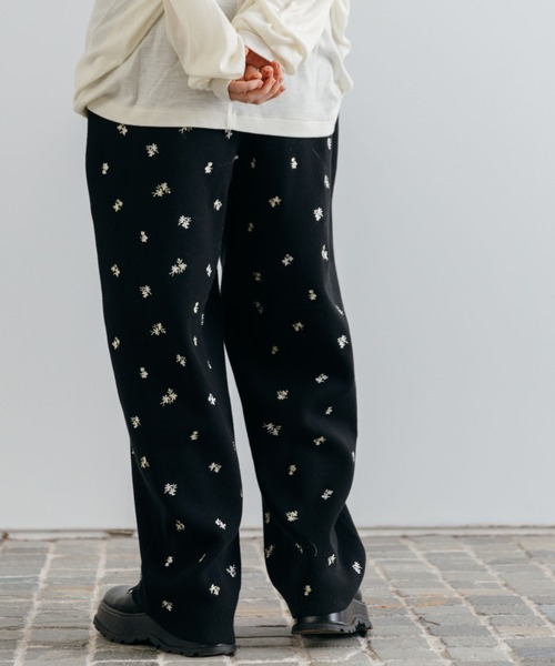 CREDONA（クレドナ）の「FLOWER EMBROIDERY KNIT PANTS/フラワーエンブロイダリーニットパンツ（その他パンツ・レディース・ブラック/グレー・FREE）」の17枚目の写真