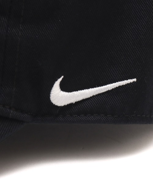 NIKE（ナイキ）の「NIKE CLUB UNSTRUCTURED ORGANIC COTTON CAP / ナイキ クラブ アンストラクチャード オーガニックコットン キャップ【SP】（キャップ・メンズ・ブラック・M/L）」の2枚目の写真