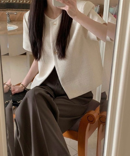 FAVORITO(ファヴォリート)の「ショートジャケット(その他アウター・レディース・オフホワイト/ブラック・F)」の5枚目の写真