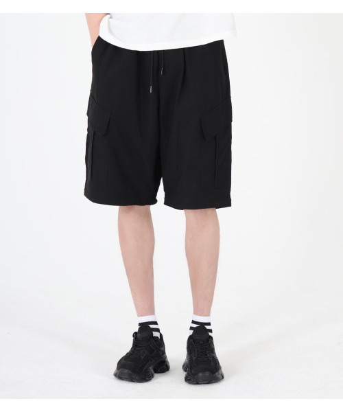 BUTTON SEOUL(ボタンソウル)の「ナイロンチェックトランスフォームバンディングパンツ(ブラック)(その他パンツ・メンズ・その他・M/L/XL)」の7枚目の写真