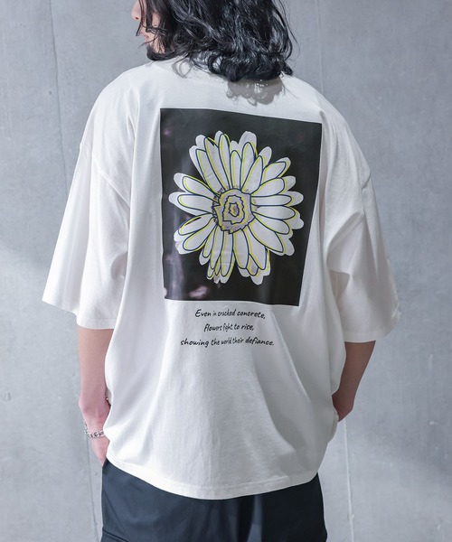 MDR(エムディアール)の「『フラワードローイングオーバーサイズ半袖Tシャツ』(Tシャツ/カットソー・メンズ・ブラック/ホワイト・L/M)」の1枚目の写真