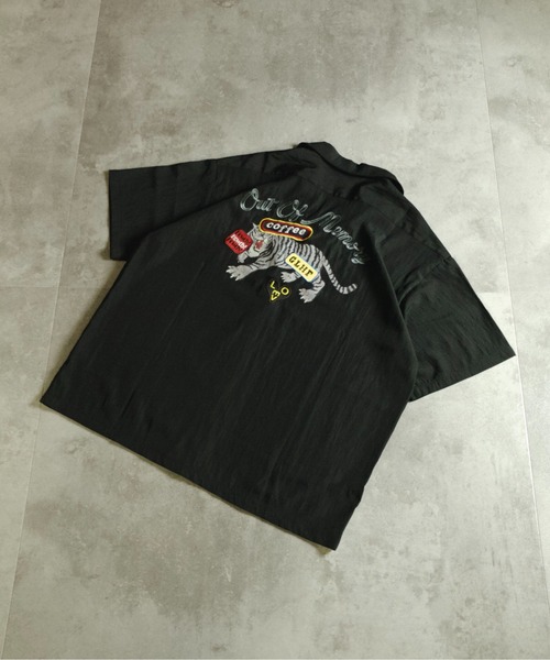 ATELANE(アテレーン)の「ATELANE /TNシャンブレー/刺繍シャツ/ラクガキ/トラ(シャツ/ブラウス・メンズ・ブラック/ブラック系その他/ブルー/ベージュ・MEDIUM/LARGE)」の3枚目の写真