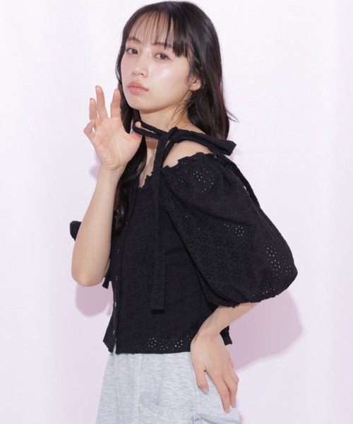 JILL by JILL STUART(ジルバイジルスチュアート)の「カットワークビスチェブラウス(シャツ/ブラウス・レディース・ブラック/ホワイト/イエロー・FREE)」の9枚目の写真