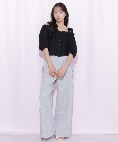 JILL by JILL STUART(ジルバイジルスチュアート)の「カットワークビスチェブラウス(シャツ/ブラウス・レディース・ブラック/ホワイト/イエロー・FREE)」の11枚目の写真