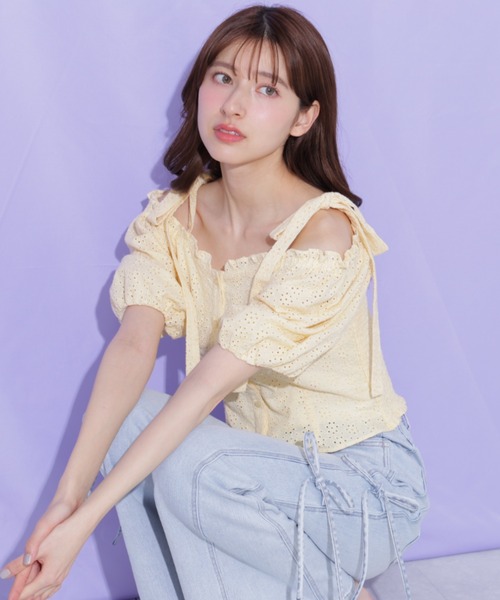 JILL by JILL STUART(ジルバイジルスチュアート)の「カットワークビスチェブラウス(シャツ/ブラウス・レディース・ブラック/ホワイト/イエロー・FREE)」の14枚目の写真