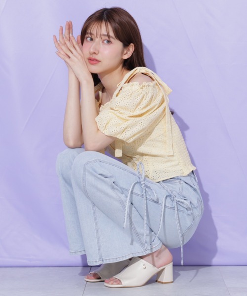 JILL by JILL STUART(ジルバイジルスチュアート)の「カットワークビスチェブラウス(シャツ/ブラウス・レディース・ブラック/ホワイト/イエロー・FREE)」の16枚目の写真