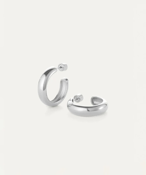 JENNYBIRD（ジェニーバード）の「【JENNY BIRD/ジェニーバード】ミディアムフープ ピアス Staple Hoops - Medium（ピアス（両耳用）・レディース・シルバー/ゴールド・FREE）」の14枚目の写真