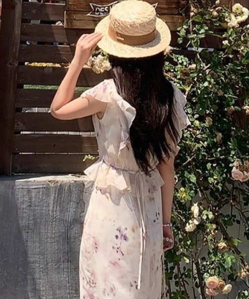 AMAJI(アマジ)の「フラワー フレアワンピース マーメイドシルエット(ワンピース・レディース・マルチ・X-LARGE/LARGE/MEDIUM/SMALL)」の2枚目の写真