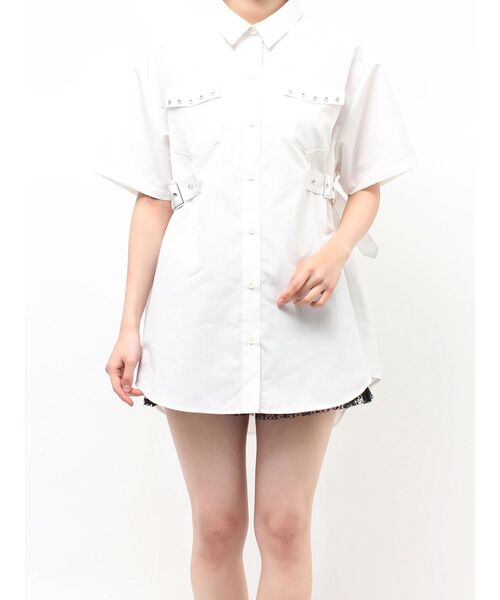 jouetie(ジュエティ)の「ウエストベルトハトメチュニックシャツ(シャツ/ブラウス・レディース・ブラック/オフホワイト/ブルー・MEDIUM)」の8枚目の写真