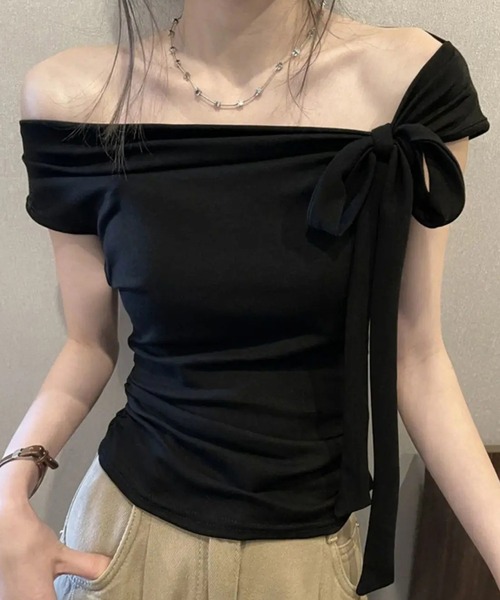 ALTROSE（アルトローズ）の「【2026SS】2WAY リボンワンショル トップス（Tシャツ/カットソー・レディース・ホワイト/ブラック・FREE）」の4枚目の写真