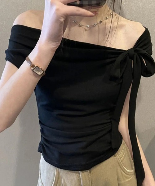ALTROSE（アルトローズ）の「【2026SS】2WAY リボンワンショル トップス（Tシャツ/カットソー・レディース・ホワイト/ブラック・FREE）」の6枚目の写真