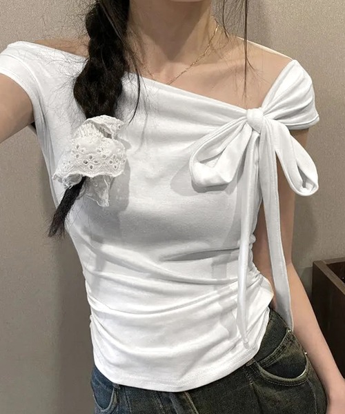 ALTROSE（アルトローズ）の「【2026SS】2WAY リボンワンショル トップス（Tシャツ/カットソー・レディース・ホワイト/ブラック・FREE）」の10枚目の写真