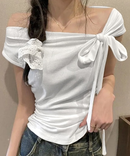 ALTROSE（アルトローズ）の「【2026SS】2WAY リボンワンショル トップス（Tシャツ/カットソー・レディース・ホワイト/ブラック・FREE）」の12枚目の写真