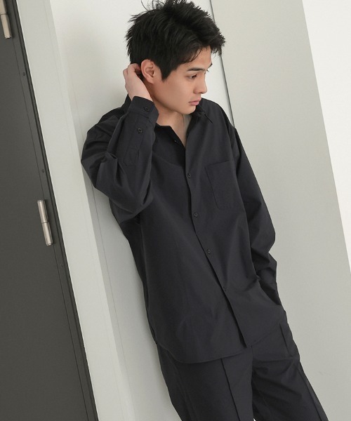 STYLISE（スタイライズ）の「【NARIWAI.】Tech Comfort shirt リラックスフィット リラックス ビジネス タウンユース スポーツ カジュアル ストレスフリー 撥水 UVカット 接触冷感 防シワ（シャツ/ブラウス・メンズ・ブラック/ブルー/ホワイト・M/L）」の15枚目の写真