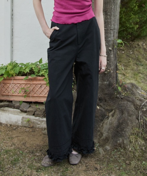 GIUNON(ジウノン)の「hem frill wide pants / ヘムフリルワイドパンツ(その他パンツ・レディース・ホワイト/ブラック・1/0)」の7枚目の写真